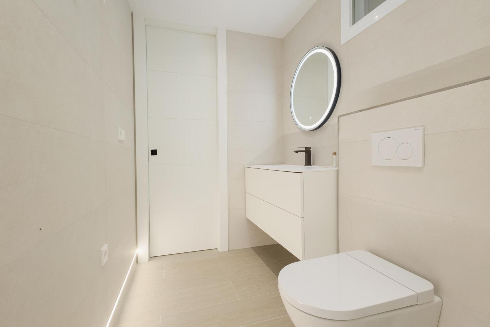 Lejlighed Renovated With Garden And Direct Access, East Marbella